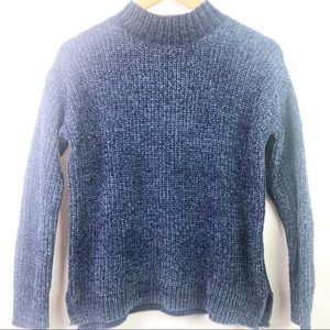 Women’s cozy chenille sweater Size Small (4-6)